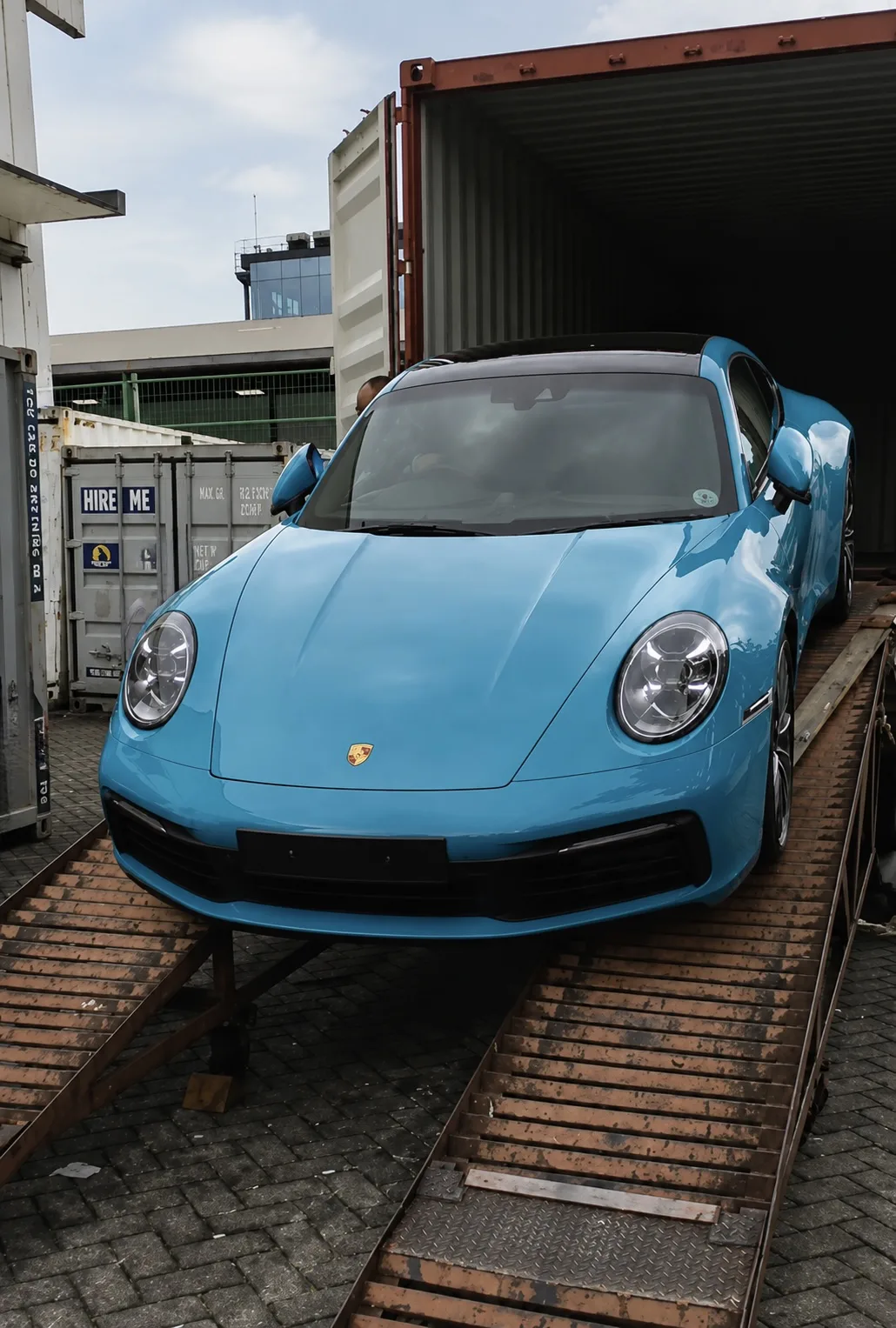 Luxury Saloon export